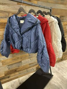 BY O LA LA! PIKOWANA KURTKA RĘKAW BUFKA GRANAT (DENIM)