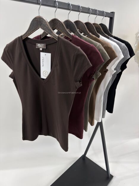 BY O LA LA! BLUZKA BASIC V-NECK CLASSIC BORDO ( BLACK CHERRY)