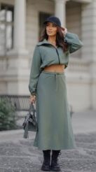 BY O LA LA! DRESOWA SPÓDNICA MIDI MATCHA (KHAKI)
