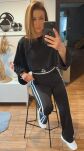 BY O LA LA! KRÓTKA BLUZA Z KIESZENIĄ CZARNA - 2