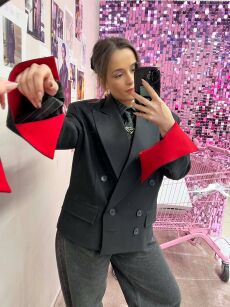 LA MILLA MARYNARKA CZERWONE MANKIETY CZARNA