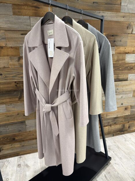 BY O LA LA! OVERSIZOWY PŁASZCZ Z PASKIEM RÓŻ