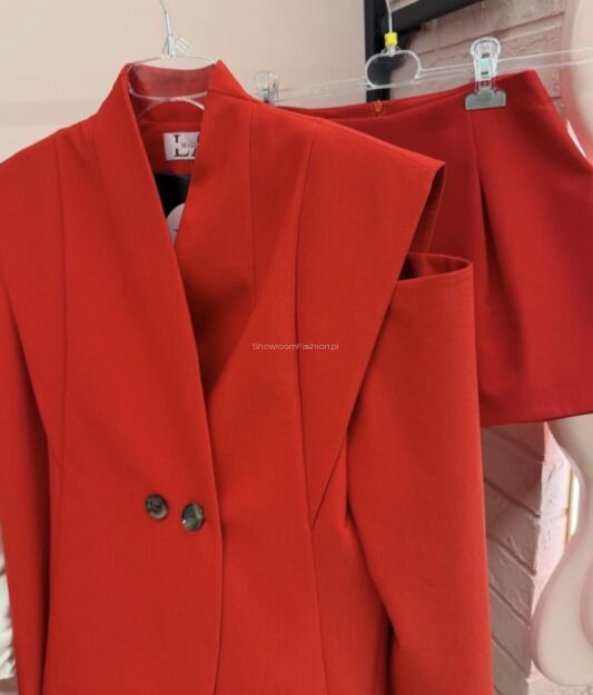 LA MILLA MARYNARKA Z ODKRYTYMI RAMIONAMI CZERWONA