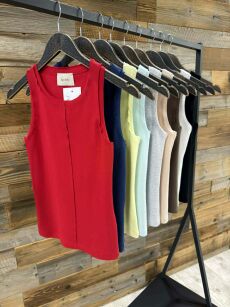 BY O LA LA...! TOP/BOKSERKA Z PRZESZYCIEM SARAH GRANAT