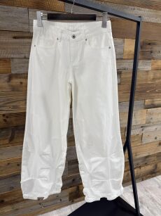 BY O LA LA! SPODNIE JEANSY MARSZCZONE NOGAWKI OFF WHITE