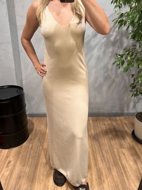 ROYAL CLUB SUKIENKA MAXI V-NECK VENIC PIASKOWY BEŻ