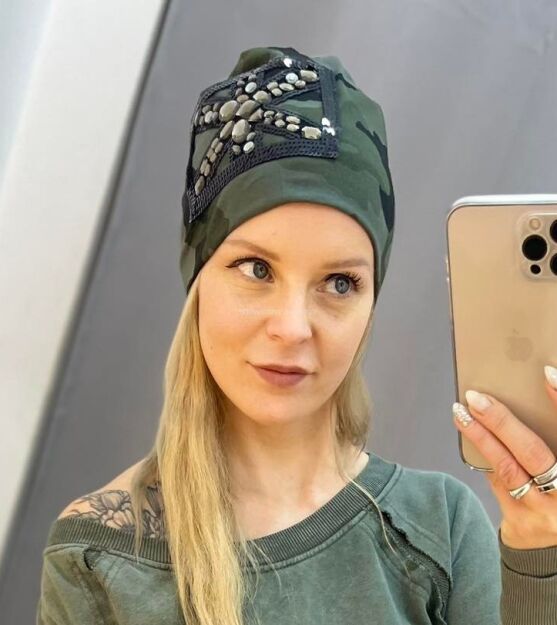 BY O LA LA...! BAWEŁNIANA CZAPKA Z KAMIENIAMI MORO KHAKI