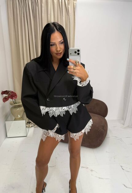 LA MILLA KRÓTKA MARYNARKA Z GIPIURĄ CZARNA