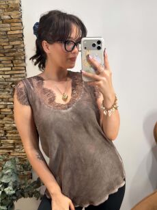 BLUZKA SATYNOWA Z KORONKĄ LUCIA BRĄZ