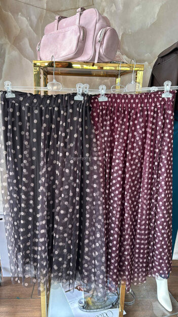 TIULOWA SPÓDNICA MAXI W GROCHY CZERŃ/BEŻ