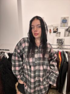 LA MILLA KOSZULA W KRATĘ Z KAPTUREM RÓŻ/CZERŃ/ŚMIETANA