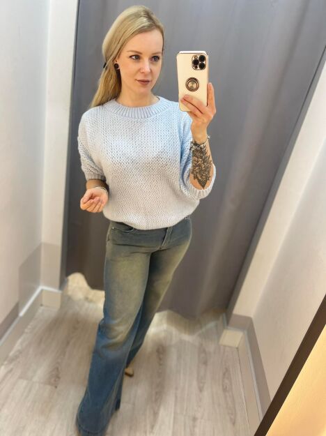BY O LA LA...! SWETER Z KRÓTKIMI RĘKAWAMI NIEBIESKI
