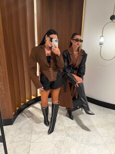 LA MILLA MARYNARKA GORSETOWA Z KLAMRAMI CZEKOLADA