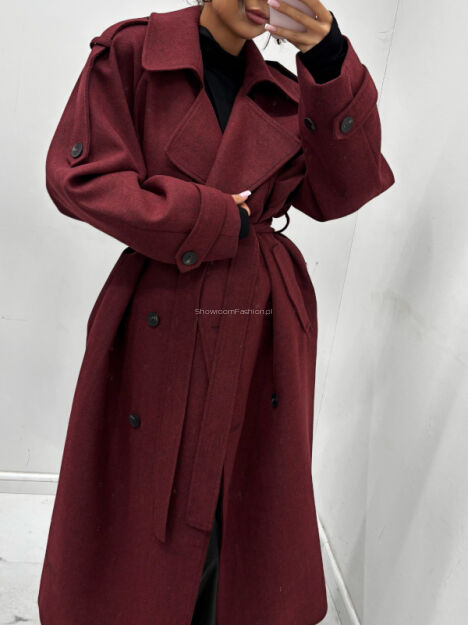 EMO DŁUGI PŁASZCZ Z PASKIEM BORDO