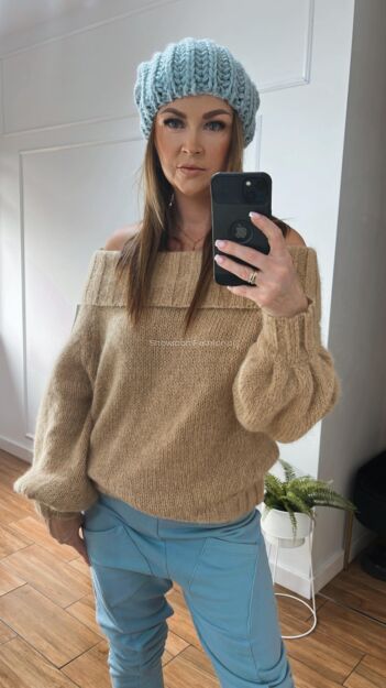 BY O LA LA...! SWETER GOLF ODSŁONIĘTE RAMIONA BEŻ