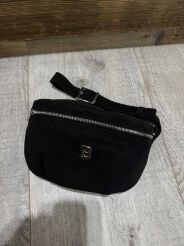 BY O LA LA...!  TOREBKA NERKA ZAMSZOWA "B" CZARNA