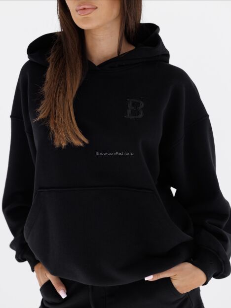 BY O LA LA! OVERSIZOWA BLUZA KANGURKA Z LOGO CZARNA