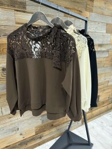 BY O LA LA!  BLUZA Z KORONKOWĄ GÓRĄ JASNY BEŻ