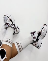 LA MILLA SKARPETY DŁUGIE Z LOGO BIAŁE/CZEKOLADA