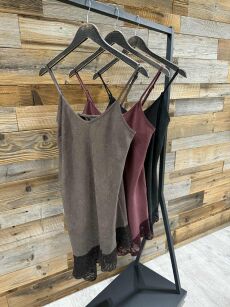 BY O LA LA...! BLUZKA/HALKA Z KORONKĄ KLARA CZEKOLADA (CHOCOMUS)