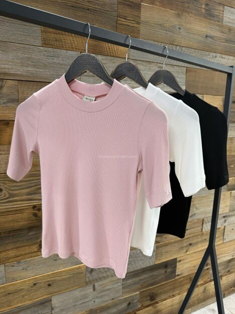 BY O LA LA! PRĄŻKOWANA BLUZKA Z HAFTEM 