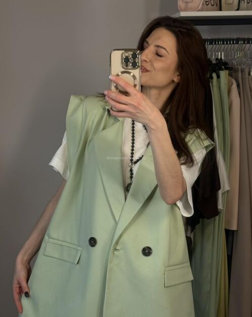 LA MILLA DŁUGA KAMIZELA OVERSIZE Z PODUSZKAMI PISTACJA