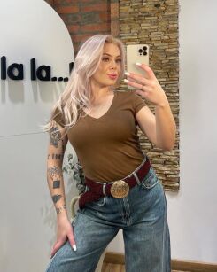 BY O LA LA! BLUZKA BASIC V-NECK CLASSIC KORZENNY BRĄZ