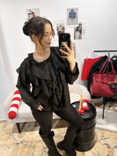 KOSZULA Z FALBANAMI WIYA CZARNA