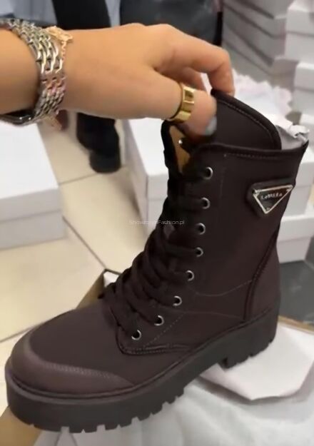 LA MILLA BUTY BOTKI WORKERY Z TRÓJKĄTNYM LOGO CZEKOLADA
