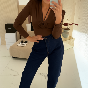 LA MILLA BODY Z RÓŻĄ I CHOKEREM CZEKOLADA